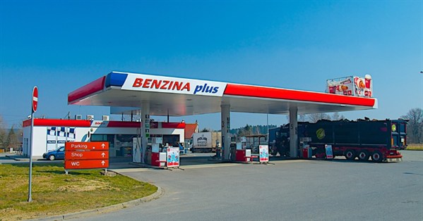 Benzina_1