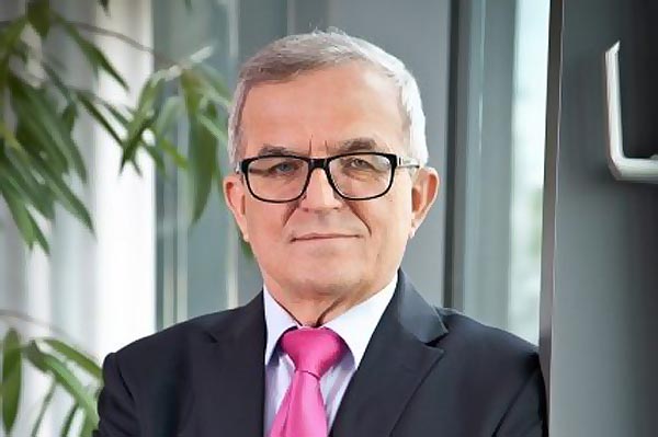 Modrzejewski Andrzej, Unipetrol