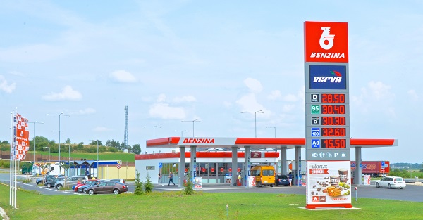 Benzina Osice 1