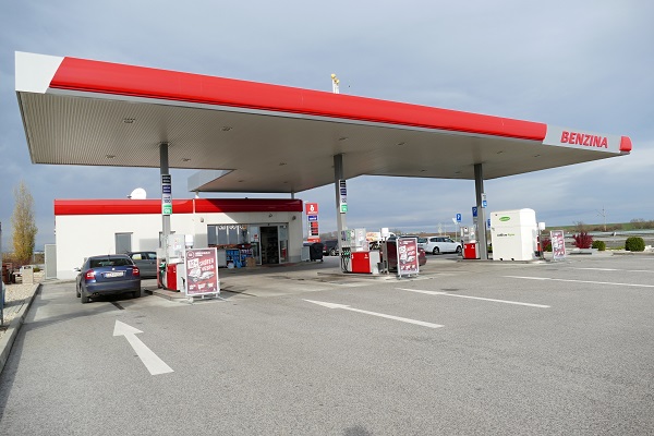 Benzina Selpice