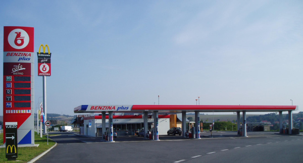Benzina Mitrovice