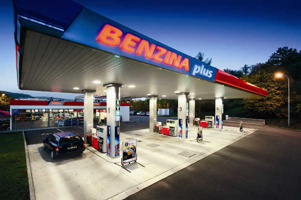 55 let Benzina 1
