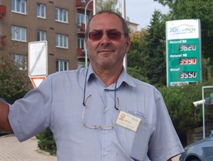Auto Jarov 8