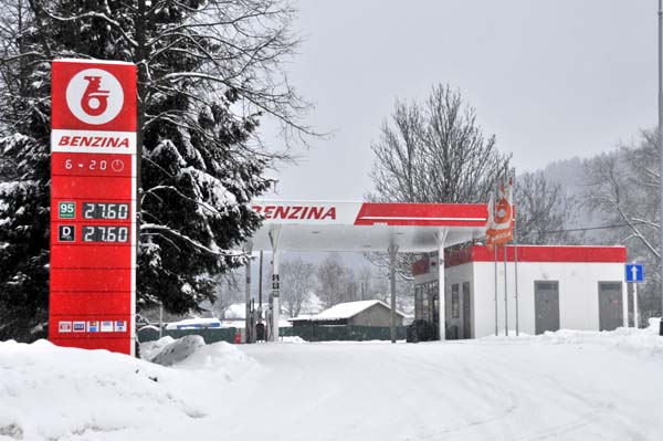 Benzina v zimě
